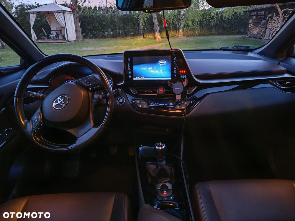 Toyota C-HR 1.2 T Prestige - 18