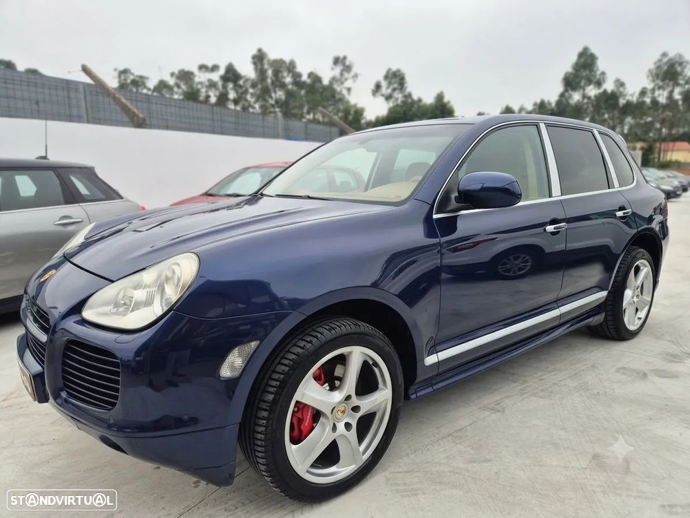 Porsche Cayenne - 1