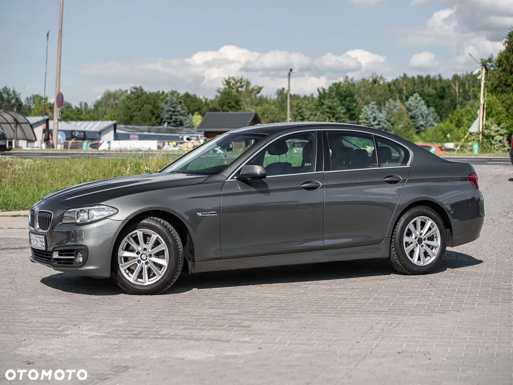 BMW Seria 5 525d xDrive - 7