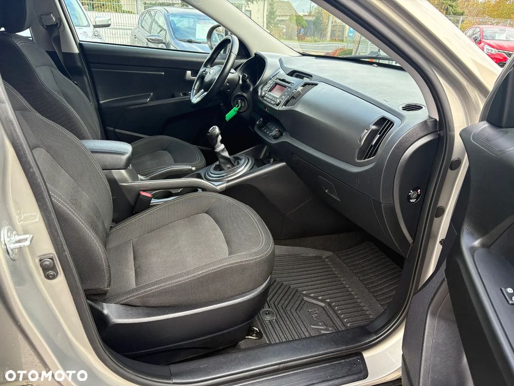 Kia Sportage 1.7 CRDI 2WD Attract - 18