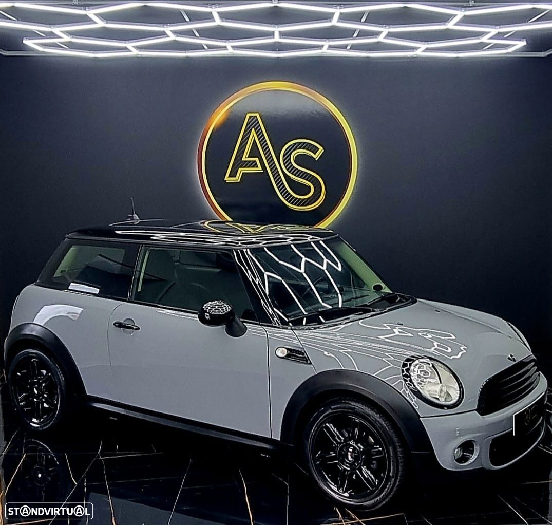 MINI 3 Portas One D - 18