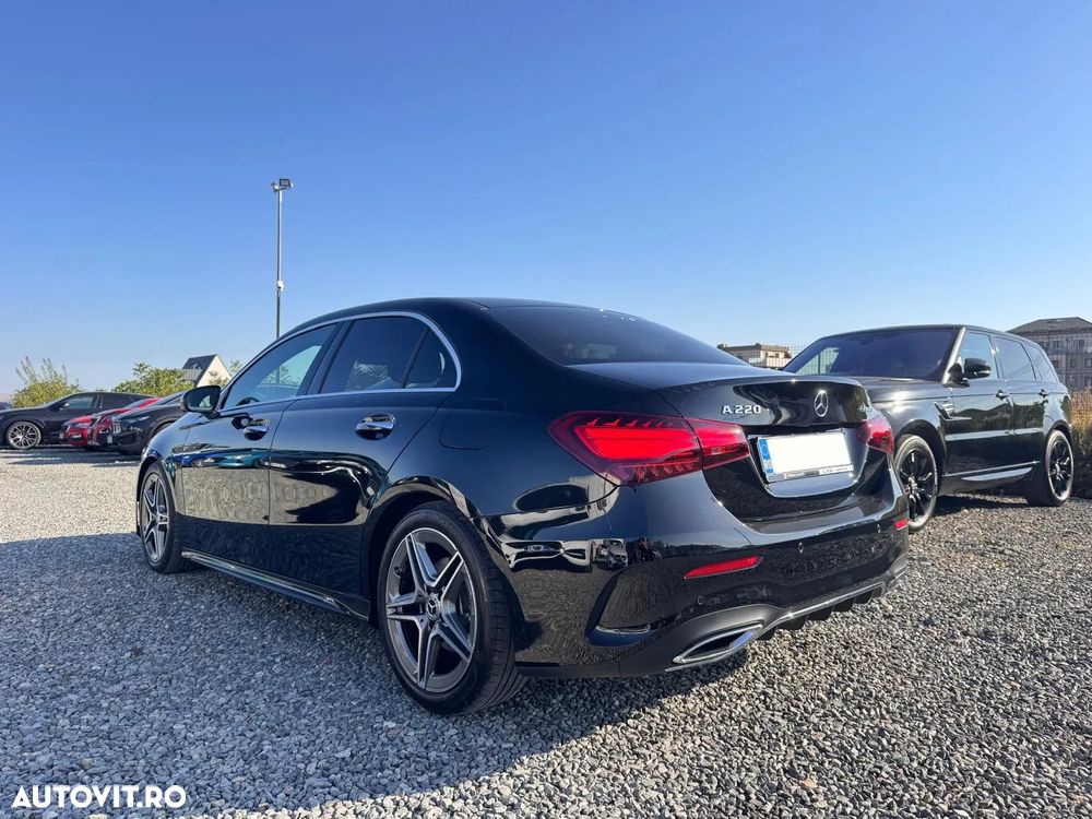 Mercedes-Benz A 220 Sedan 4Matic MHEV 8G-DCT - 4
