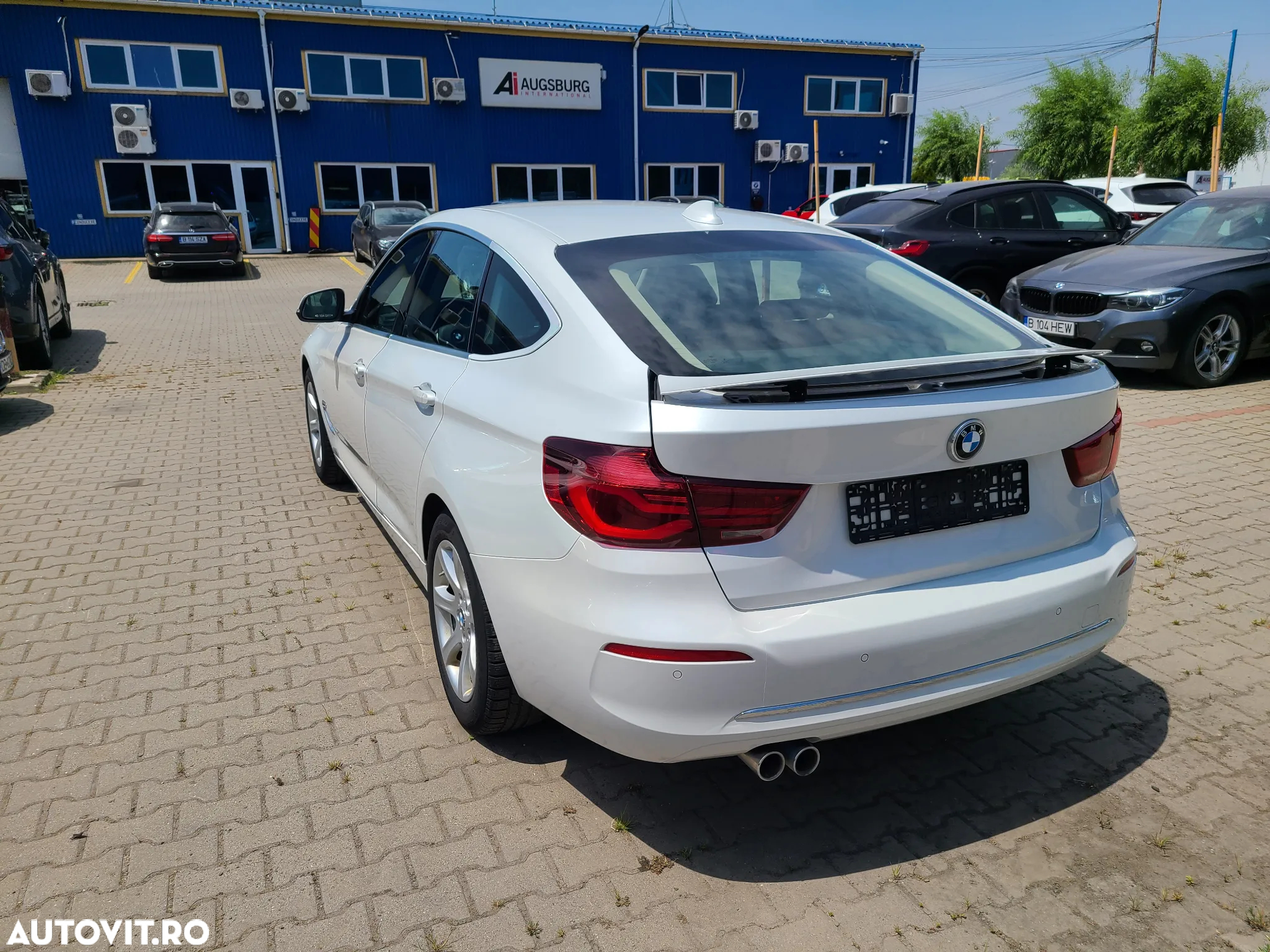 BMW Seria 3 320i GT xDrive AT - 11