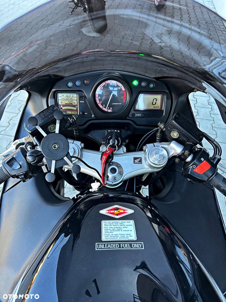 Honda CBR - 7