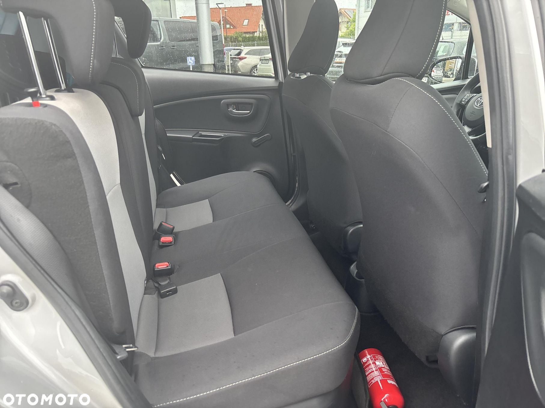 Toyota Yaris - 12