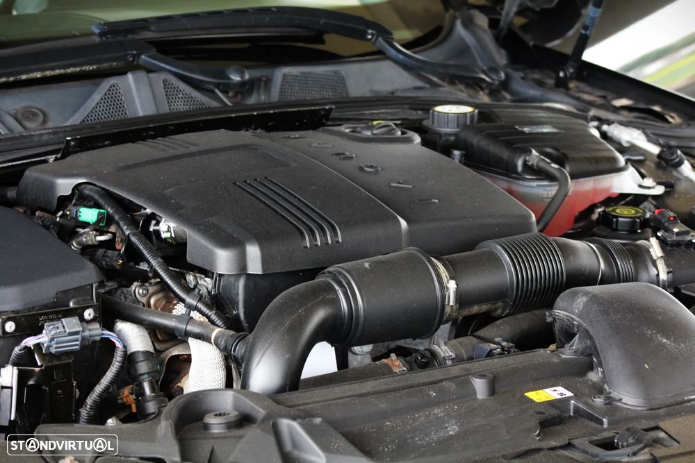 Jaguar XF Sportbrake 2.2 D R-Sport - 34