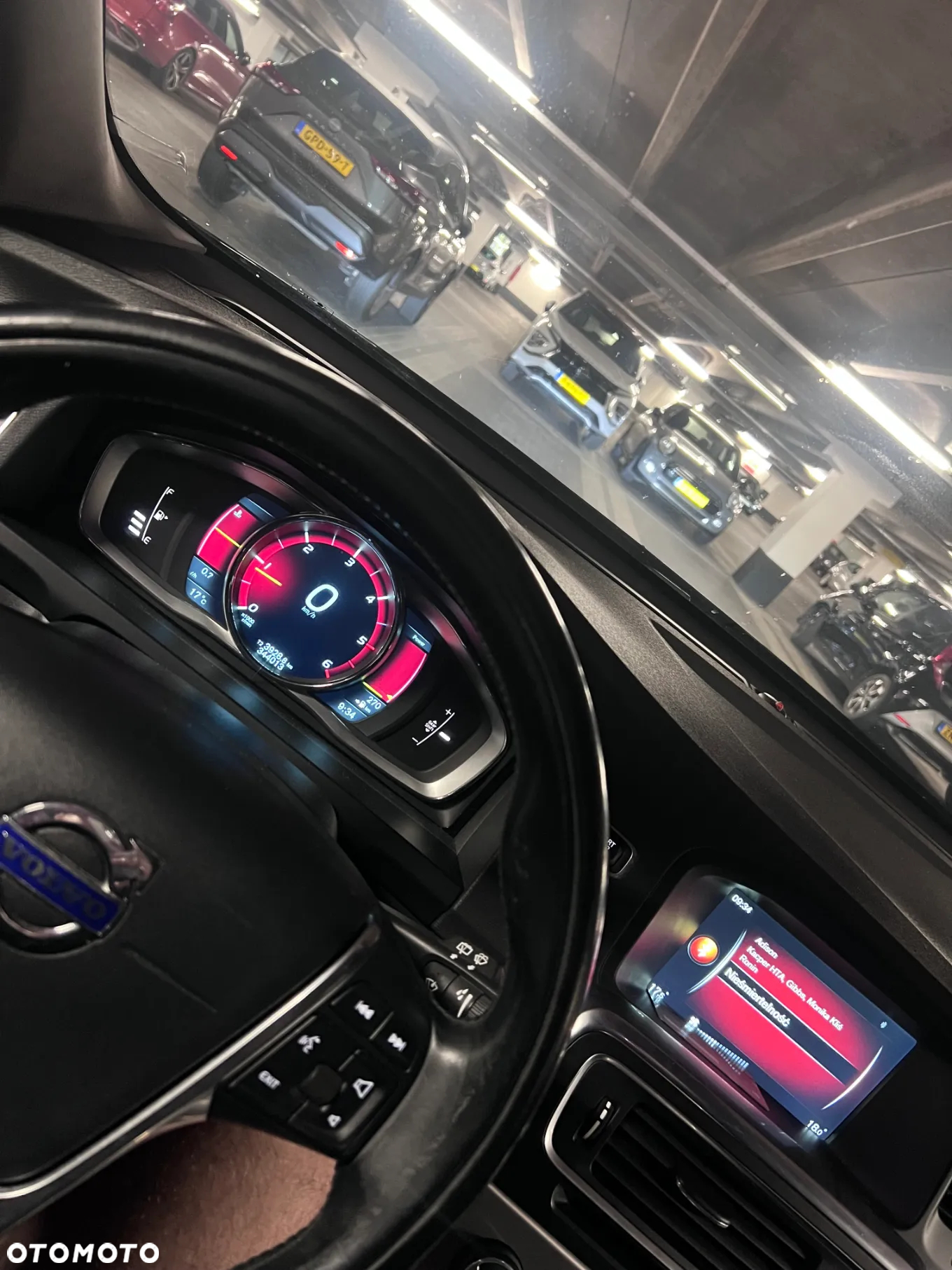 Volvo V60 D4 Drive-E Momentum - 11