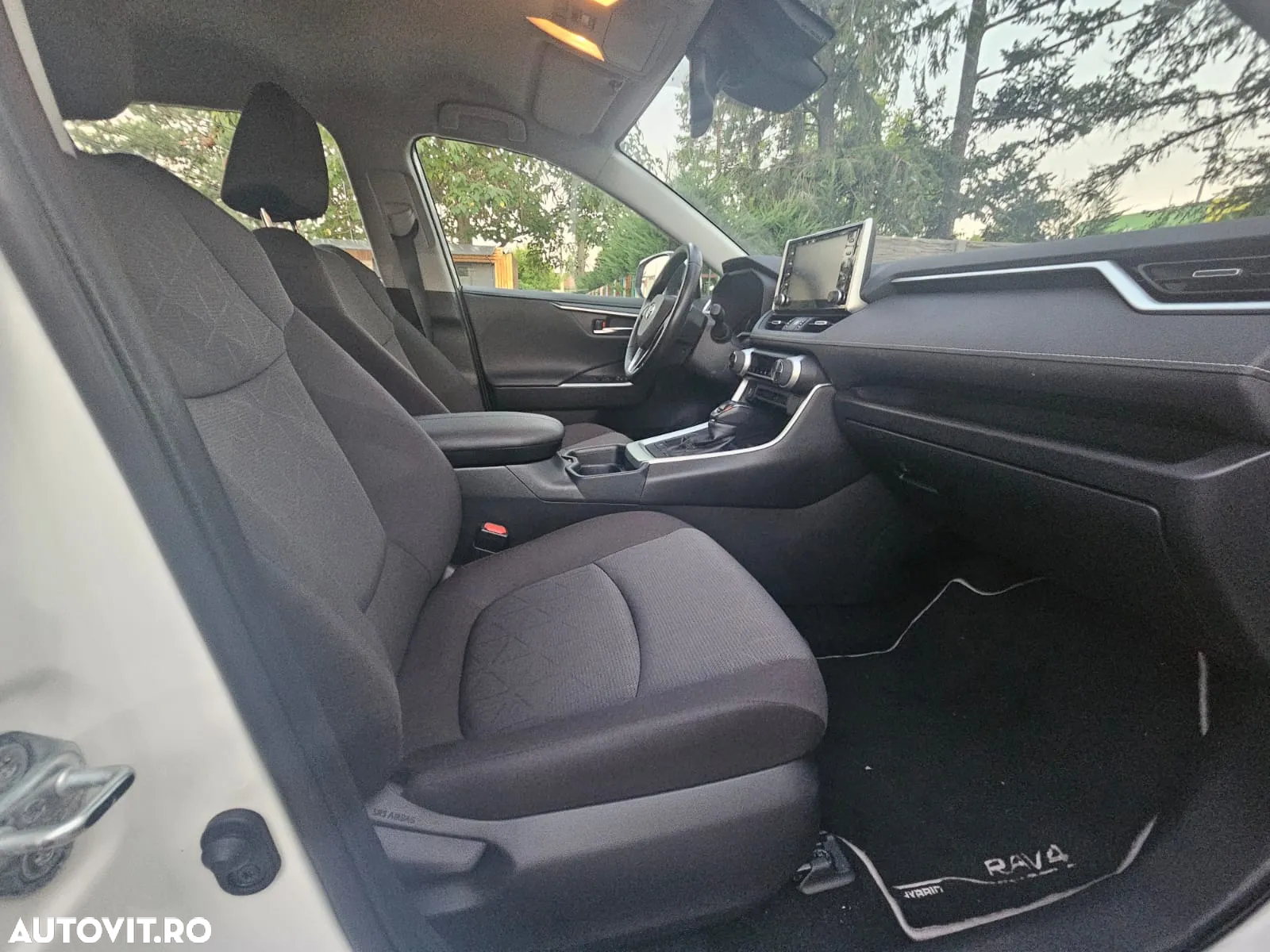 Toyota RAV4 - 5