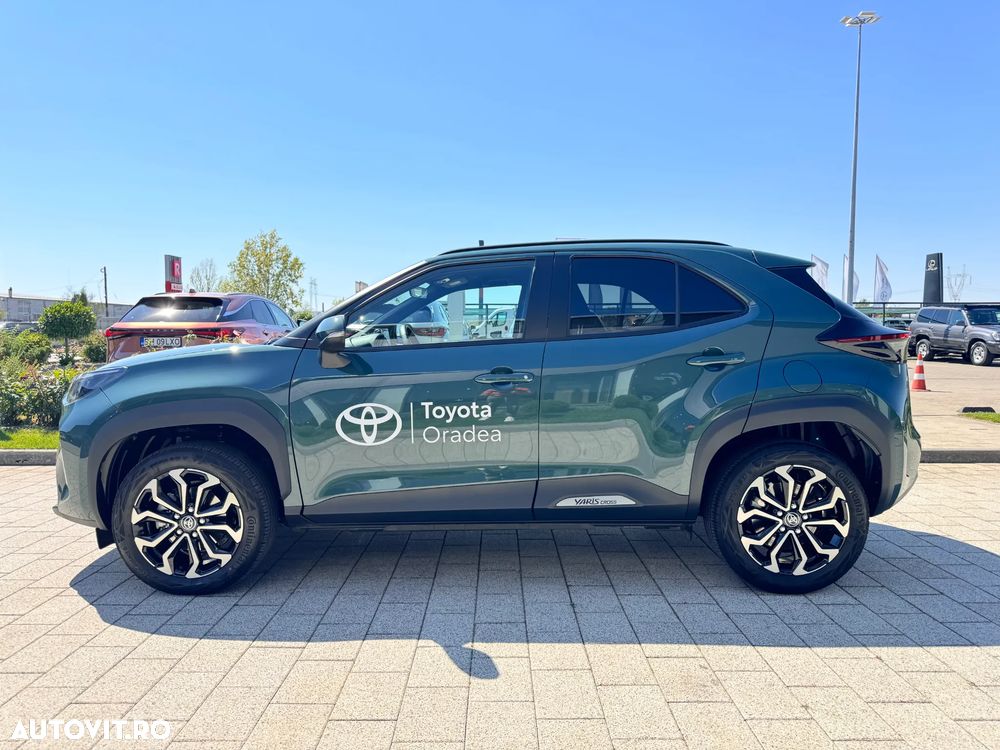 Toyota Yaris Cross 1.5 VVT-i HSD 116 4x2 HEV Dynamic - 4