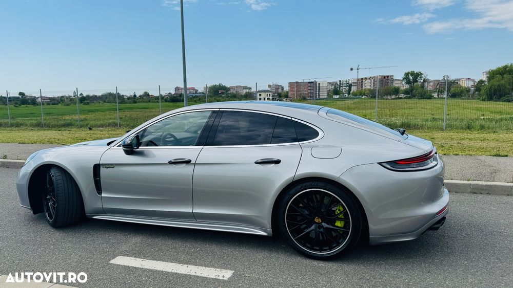 Porsche Panamera 4S E-Hybrid - 5