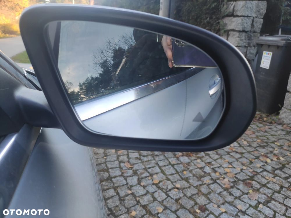 Mercedes-Benz Klasa C 250 CDI BlueEff 4-Matic Avantgarde - 21