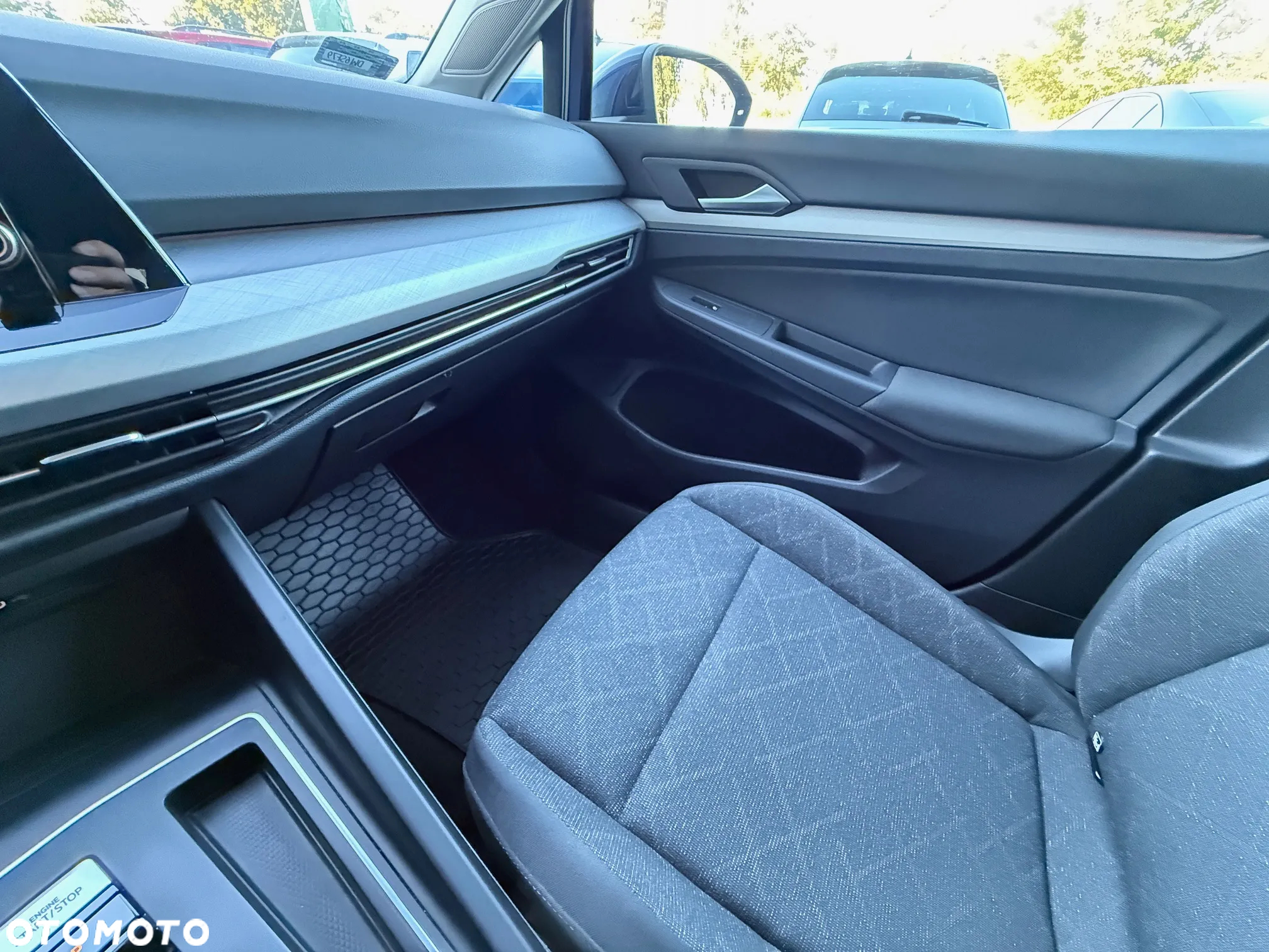Volkswagen Golf VIII 2.0 TDI Life DSG - 28