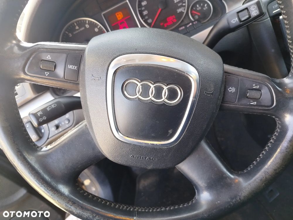 Audi A4 B7 kierownica  skórzana - 2