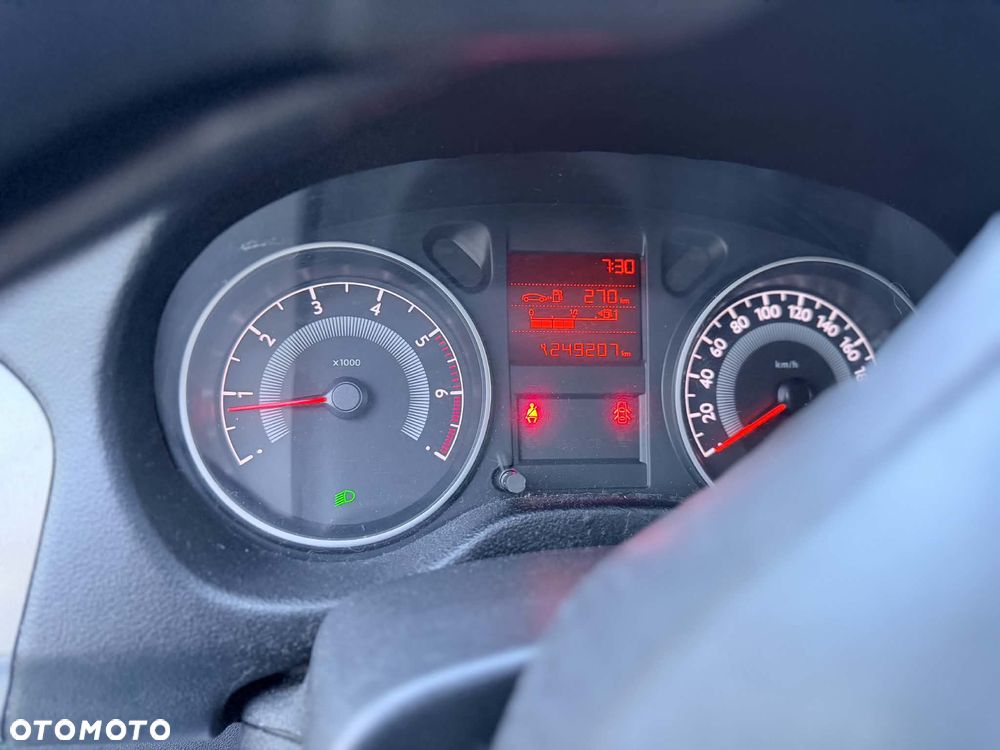 Peugeot 301 1.6 VTi Allure - 8