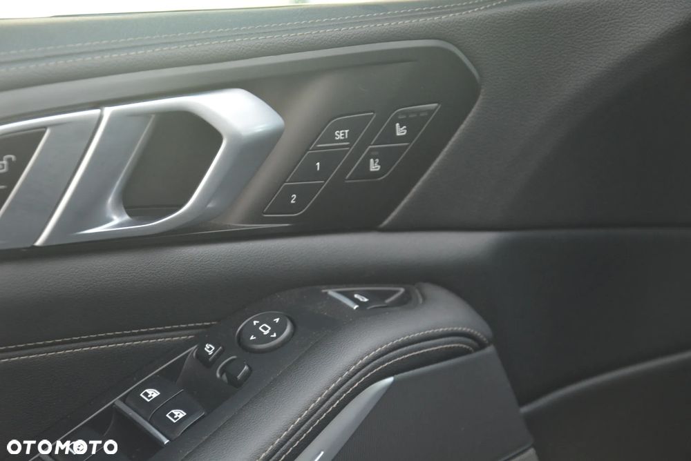 BMW X5 xDrive45e - 15