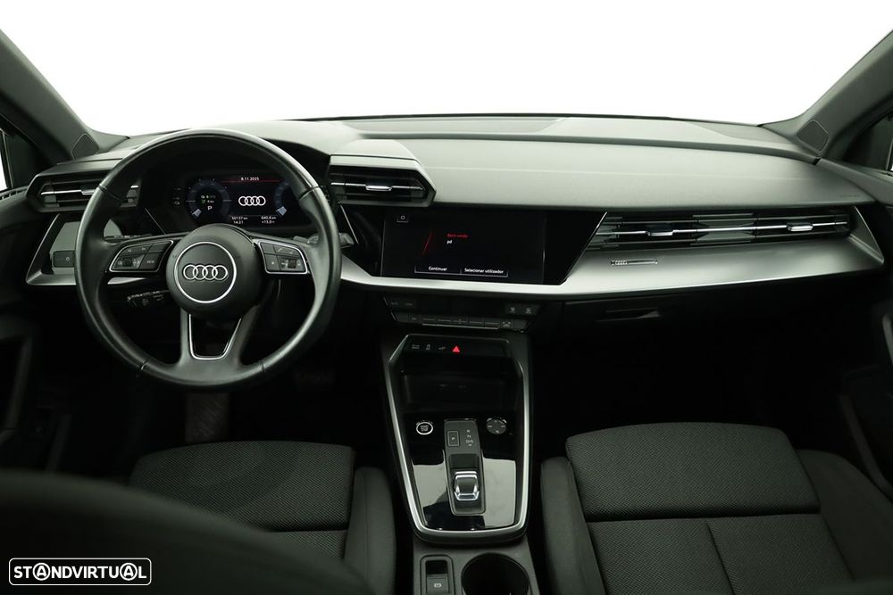 Audi A3 Sportback 45 TFSIe S line - 9