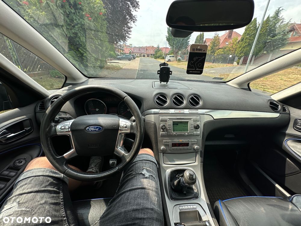 Ford S-Max - 21