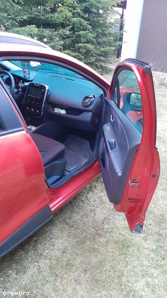 Renault Clio - 11