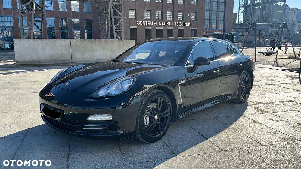 Porsche Panamera 4S PDK - 1