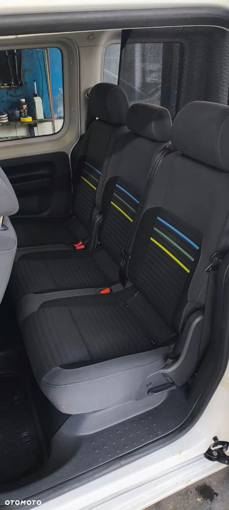 Volkswagen Caddy - 12