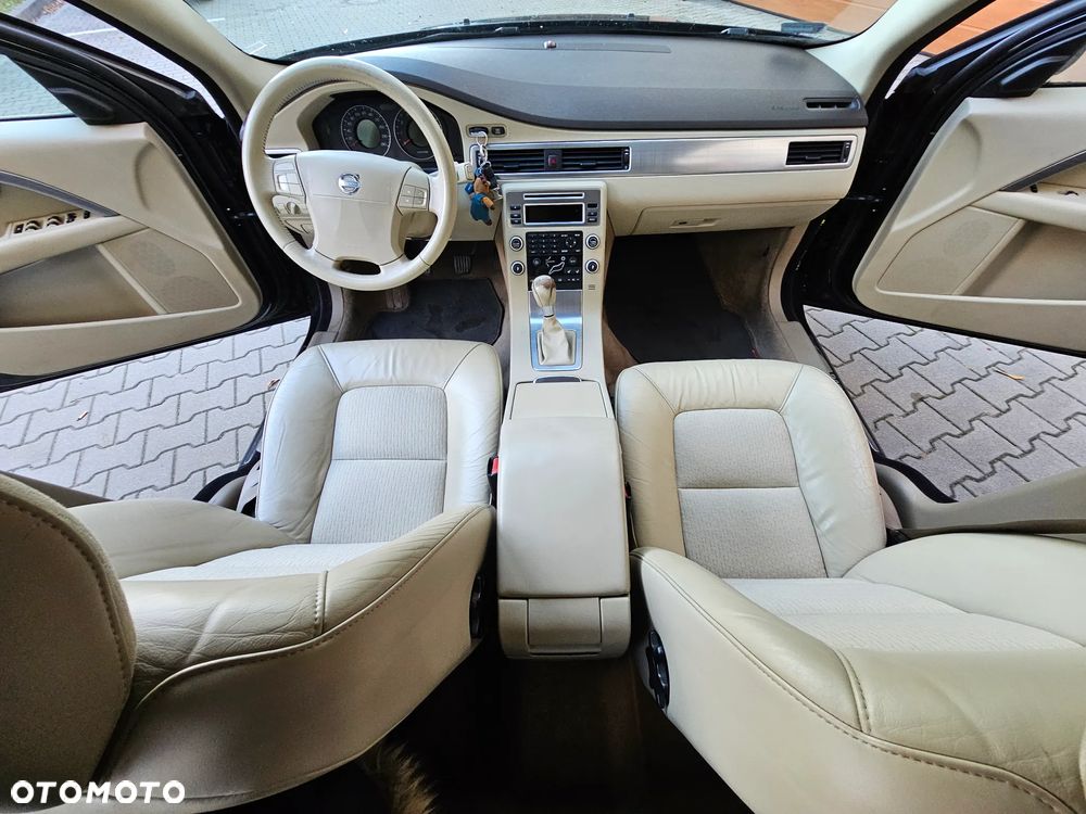 Volvo V70 2.0 Summum - 9