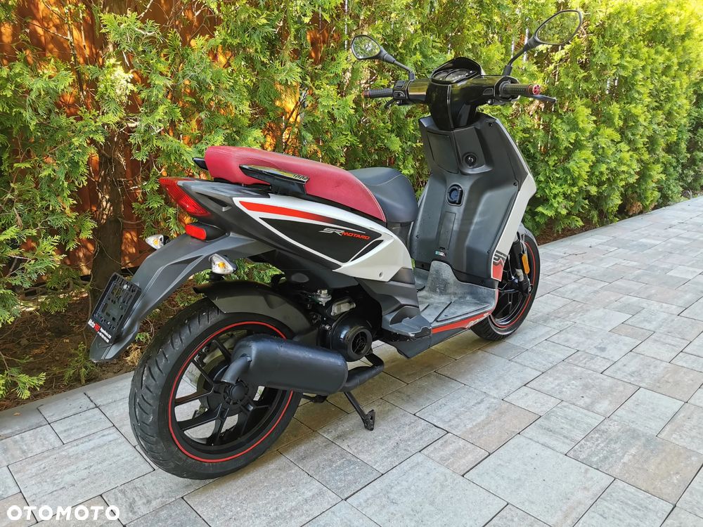 Aprilia SR - 3
