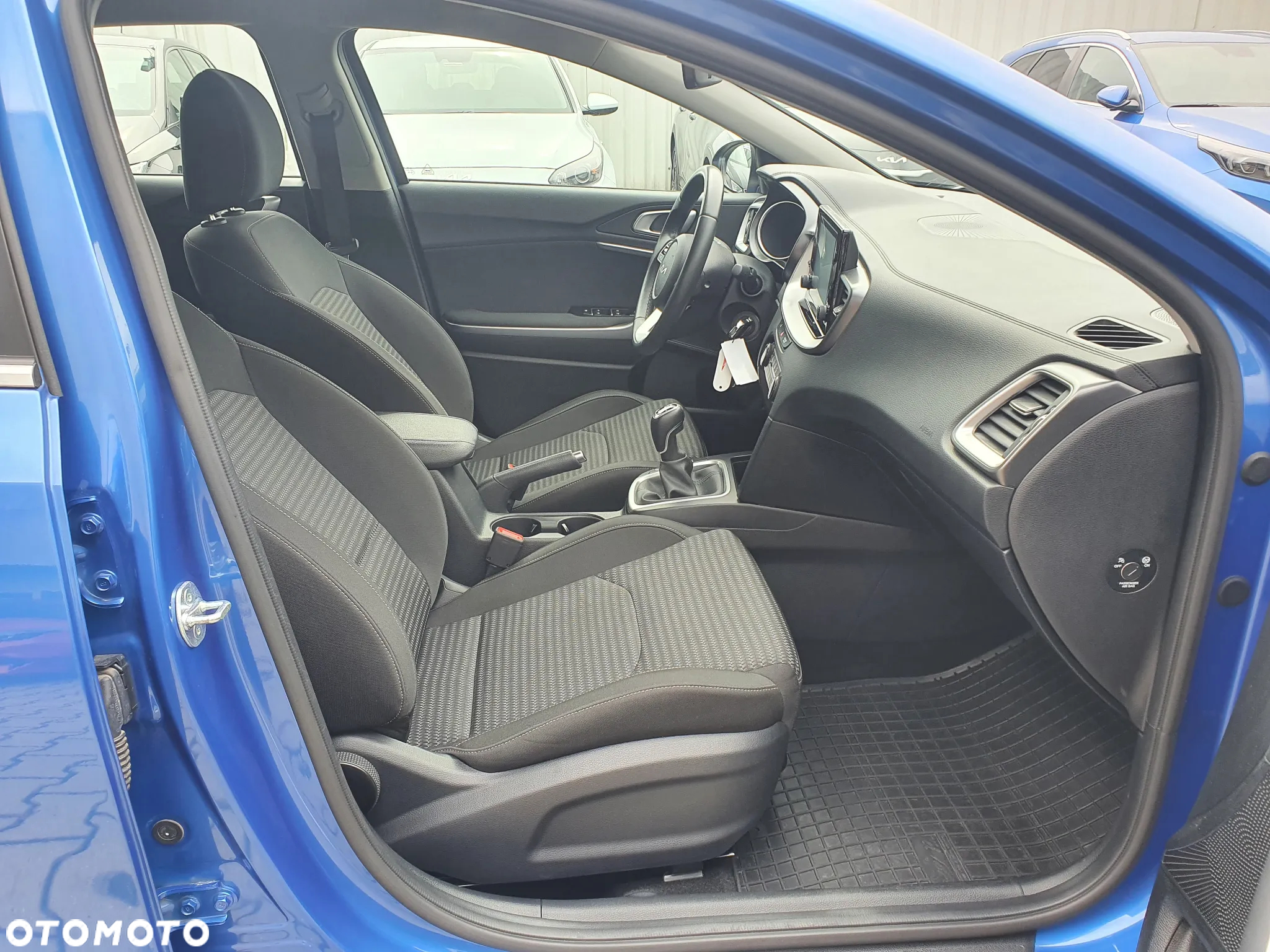 Kia Ceed 1.5 T-GDI M - 24