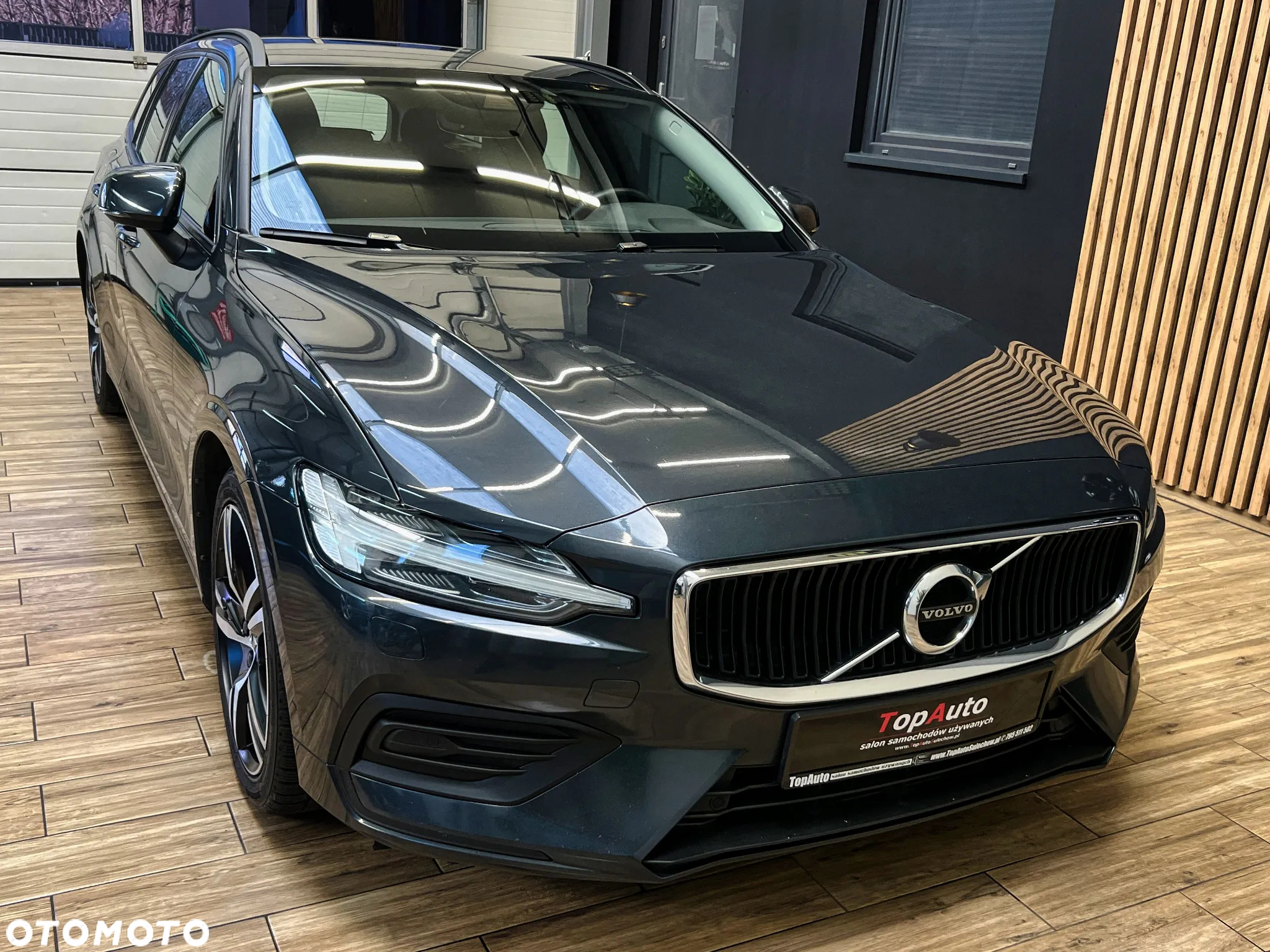 Volvo V60 D4 Momentum - 3
