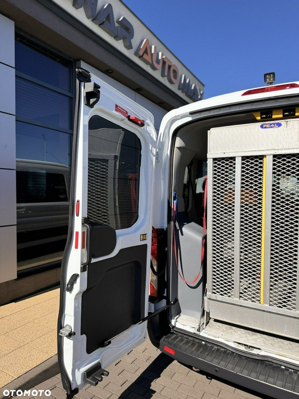 Ford Transit - 10