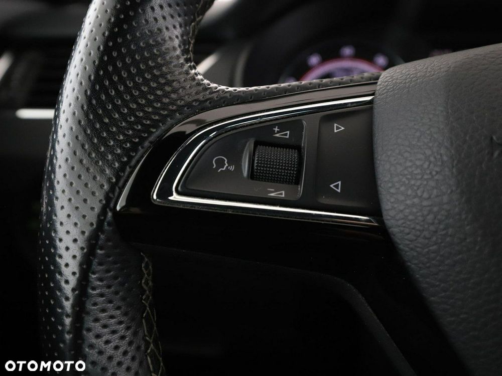 Skoda Octavia 2.0 TSI RS 245 - 33