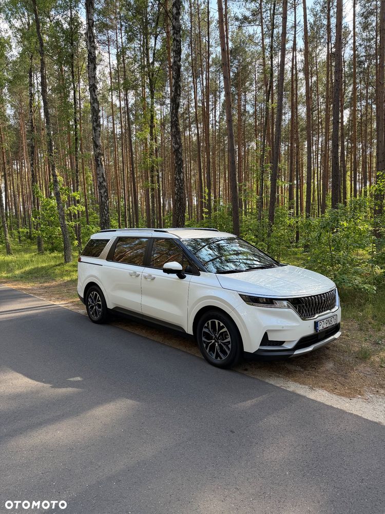 Kia Carnival - 3