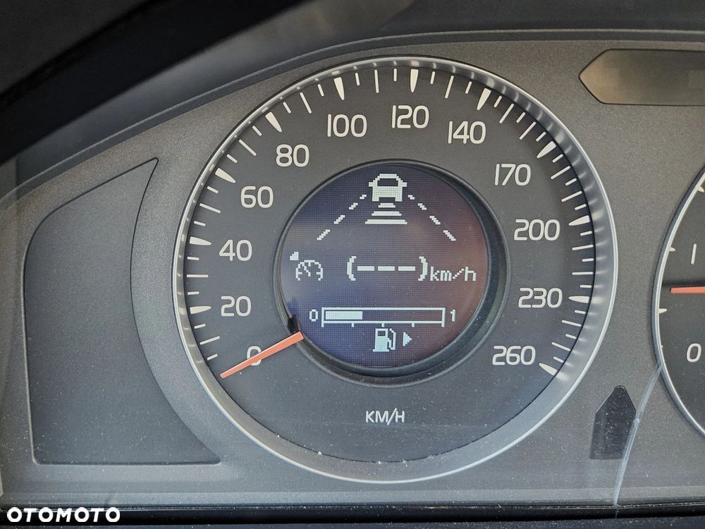 Volvo XC 70 - 18