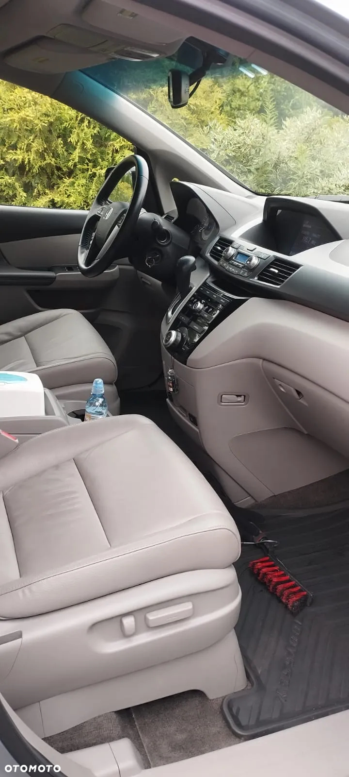 Honda Odyssey 3.5 LX - 10