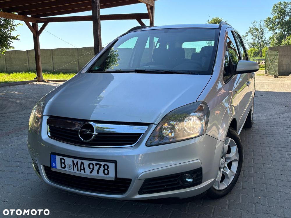 Opel Zafira 2.2 Selection - 2