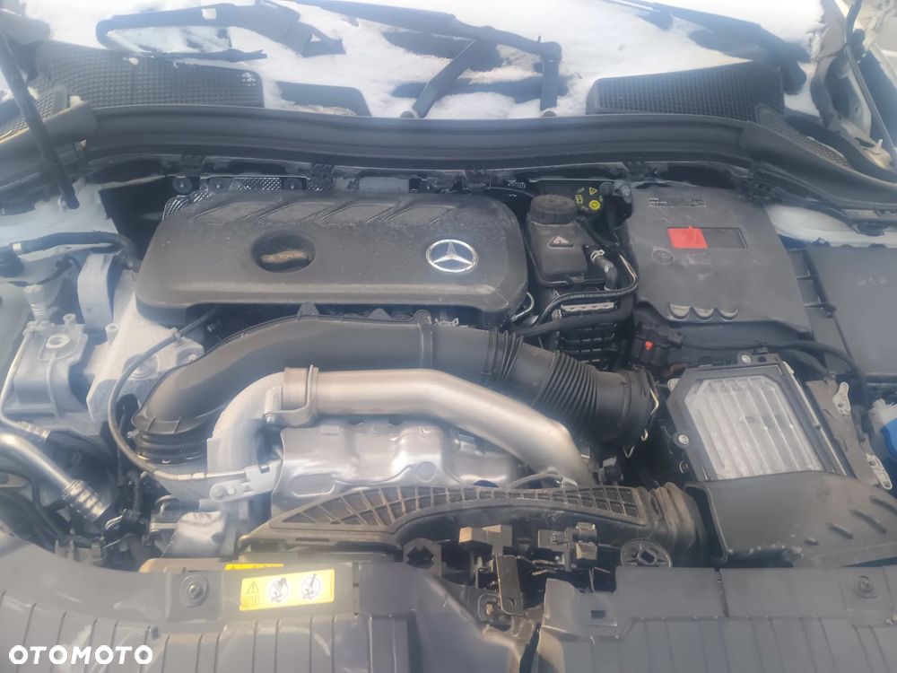 Mercedes-Benz GLA 250 4Matic 8G-DCT Style - 10