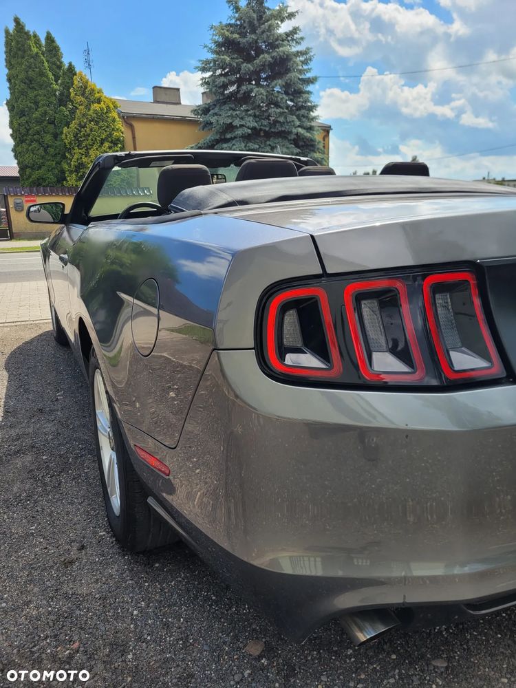 Ford Mustang 3.7 V6 - 22