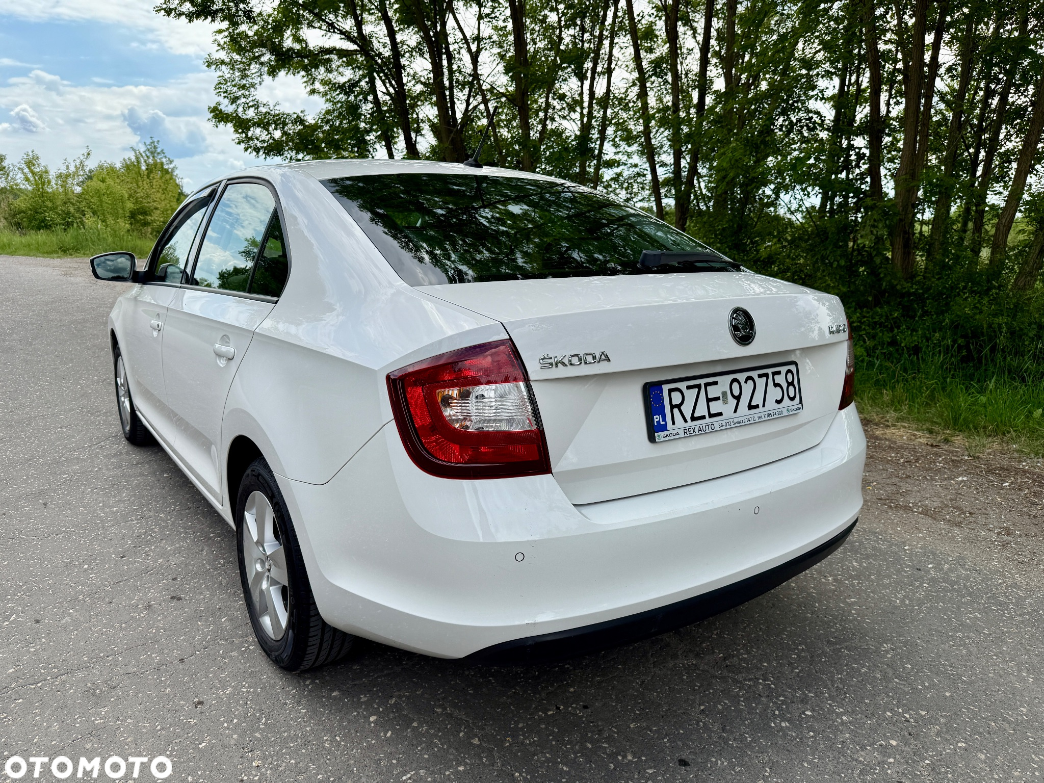 Skoda RAPID 1.6 TDI DPF Style - 9