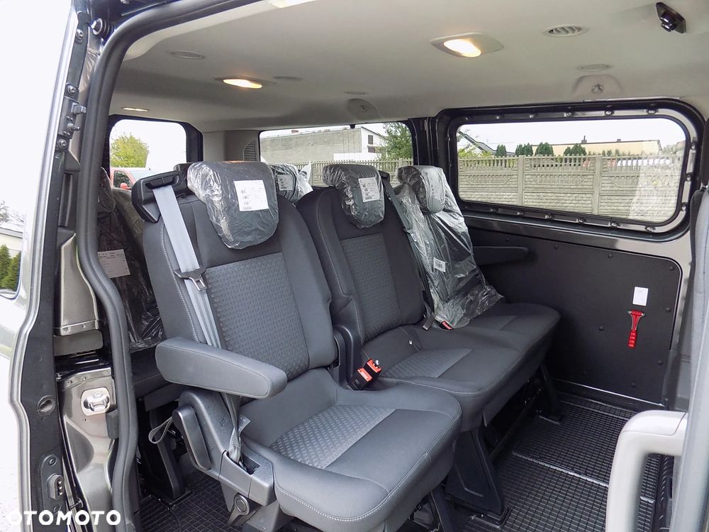 Ford Transit Custom Kombi-Van 320 L2H1 Trend - 31