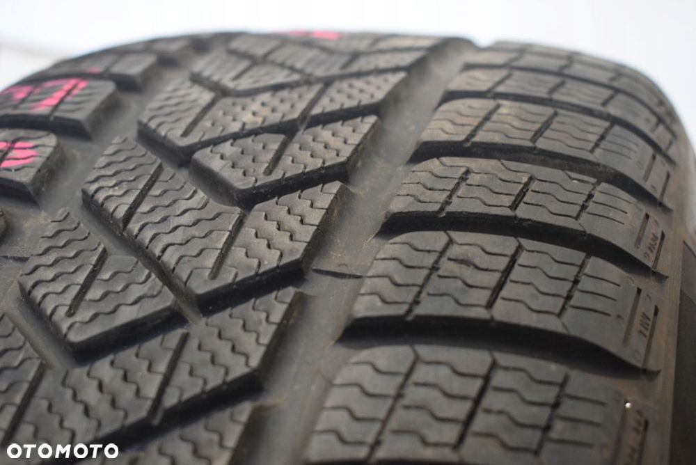 R19 255/45 Pirelli Scorpion Winter Pojedyncza - 3