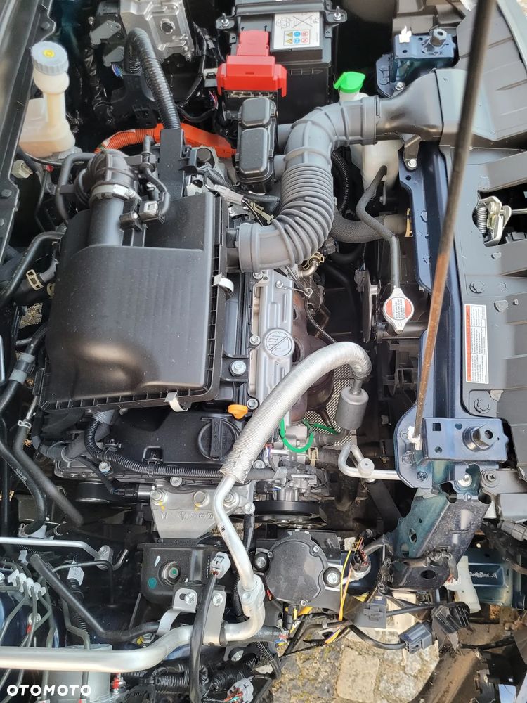 Suzuki Vitara 1.5 Dualjet Hybrid Allgrip AGS Comfort "SHINKAI" - 32