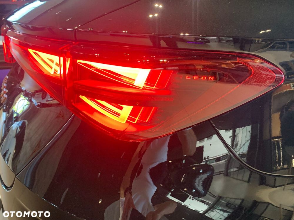 Cupra Leon Sportstourer 1.5 eTSI DSG - 4