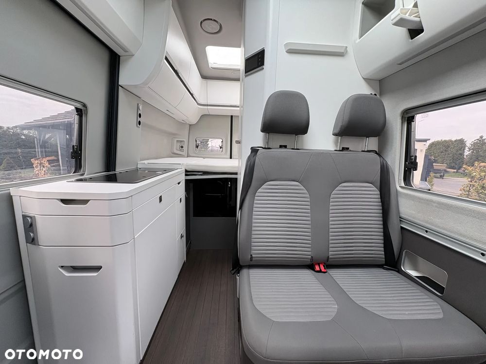 Volkswagen Grand California - 18