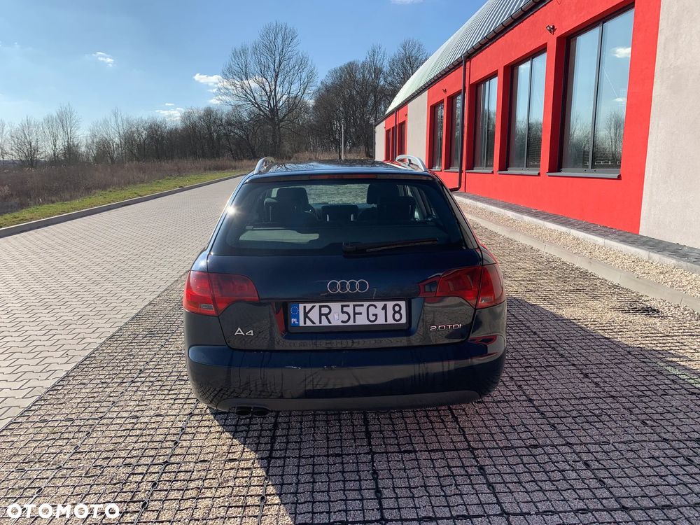 Audi A4 Avant 2.0 TDI - 4