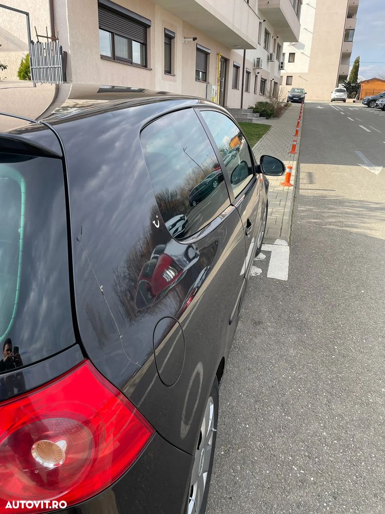 Volkswagen Golf 1.9 TDI DPF Tour - 6