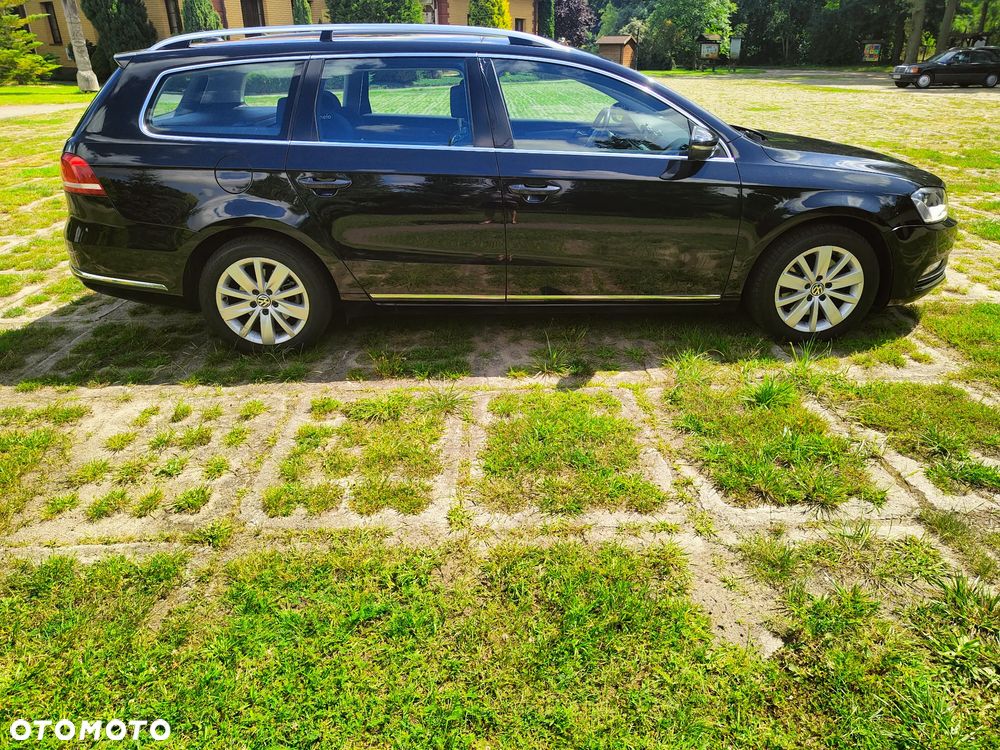 Volkswagen Passat 2.0 TDI Comfortline - 12