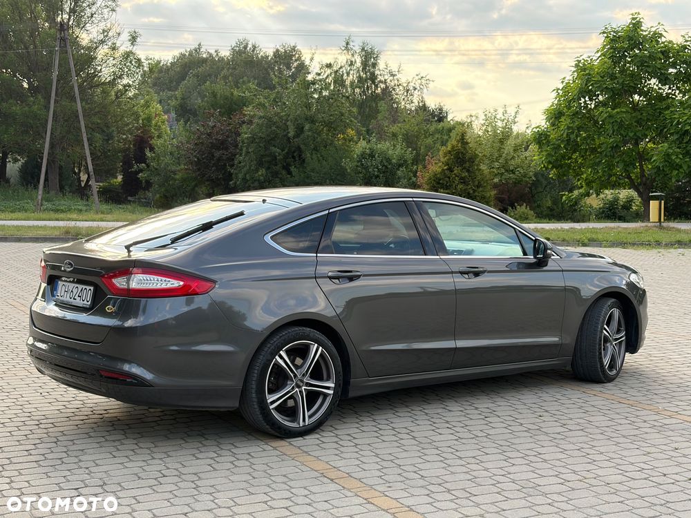 Ford Mondeo 2.0 TDCi Titanium PowerShift - 4