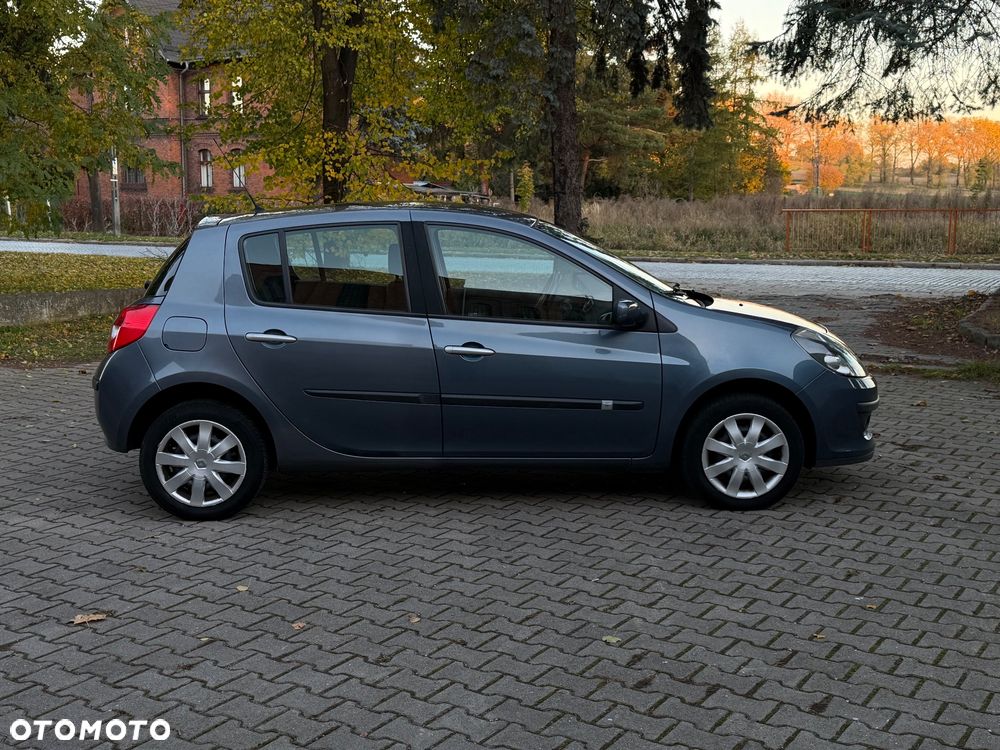 Renault Clio - 6
