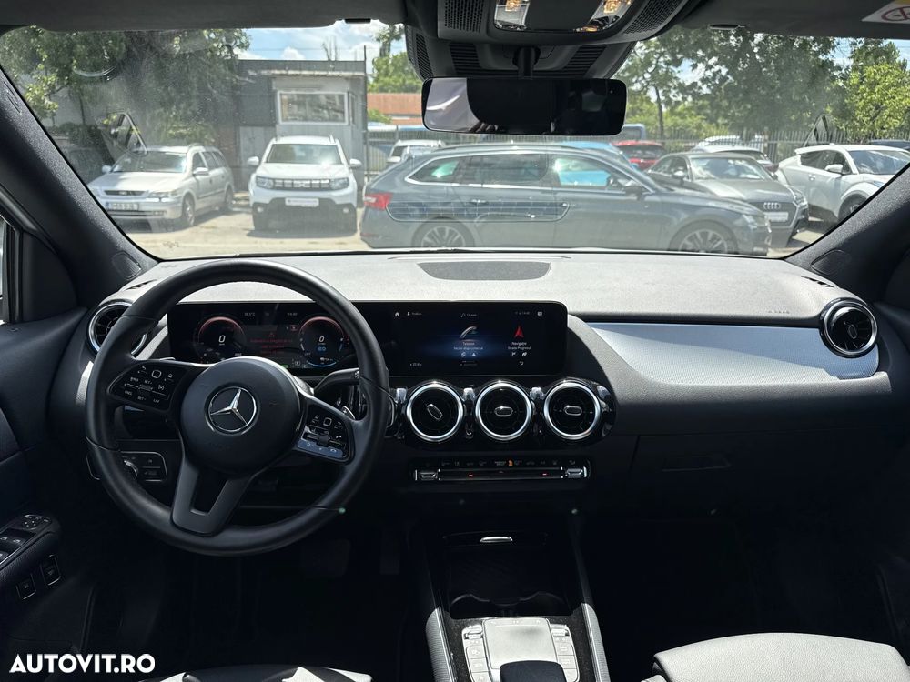 Mercedes-Benz GLA 250 e - 10