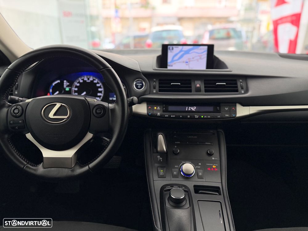 Lexus CT 200h Urban Edition - 14