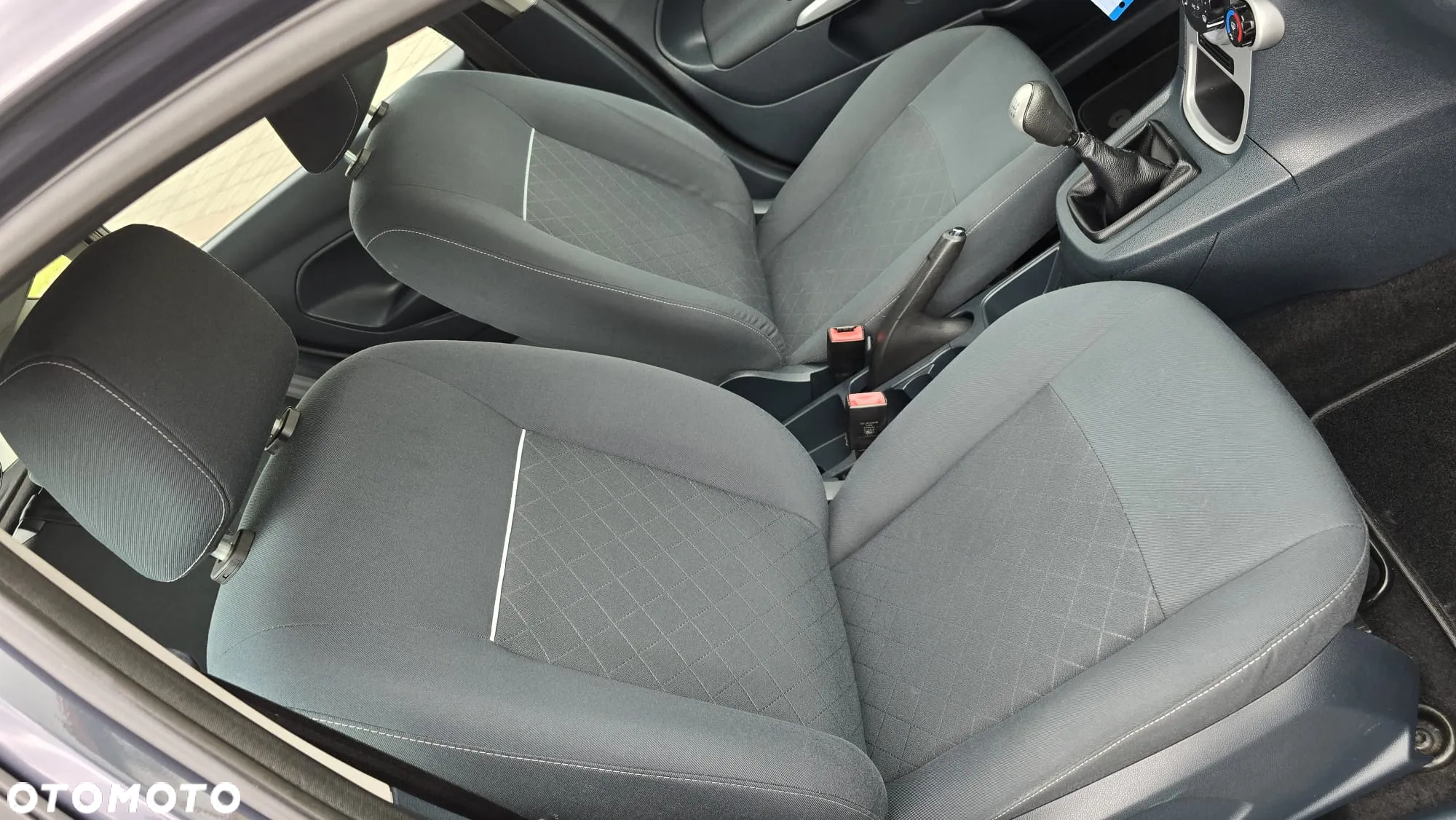 Ford Fiesta - 17